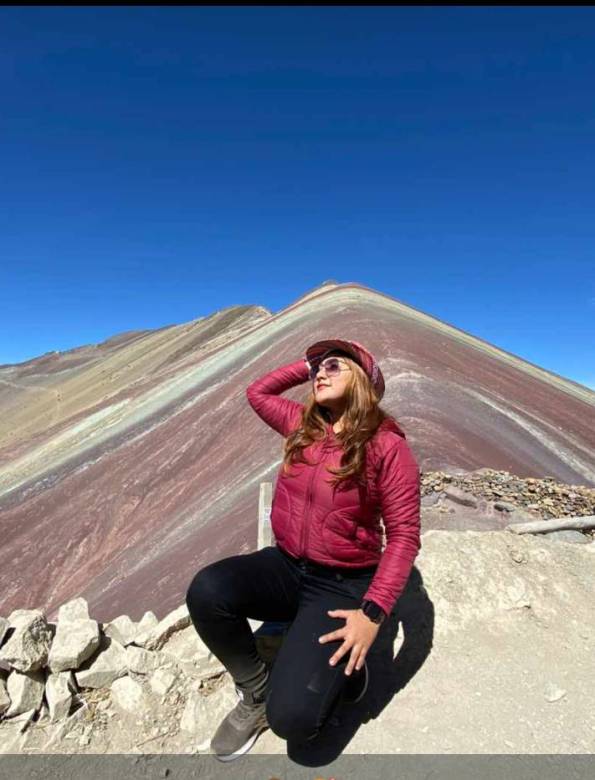 Montaña colorida